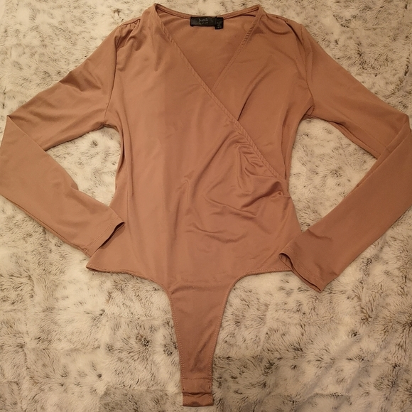 Basik Women's Body Suit - Picture 3 of 17